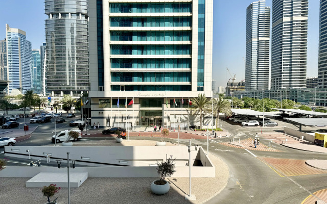 Cosmos Living Sleek and Stylish GCV2 Apartments