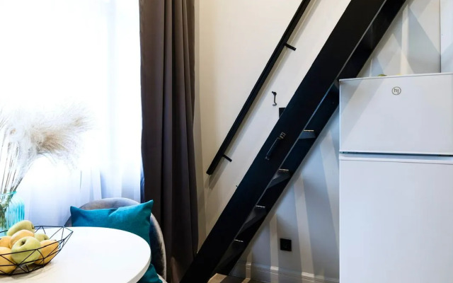 Dvukhurovnevy Loft V Tsentre Moskvy Apartment