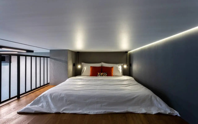 4.16 Studio Sirius Flat