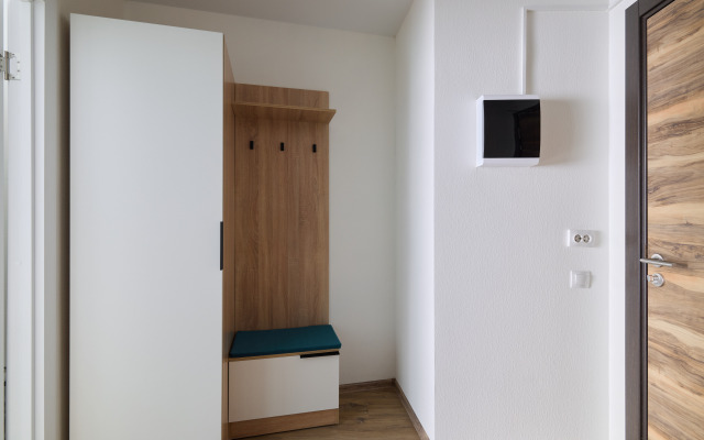 RoomyRoom Duet Apartments