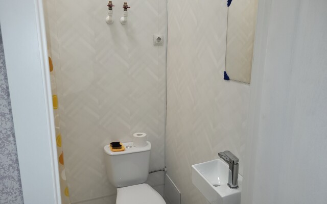 Studiya Na Stantsionnoy 10  Living Quarters