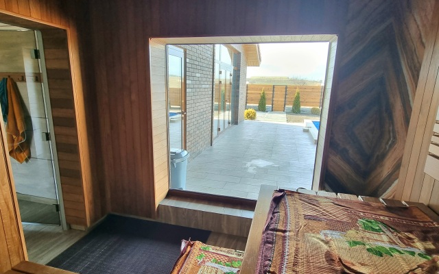 N1 Chetyre Sezona Guest house