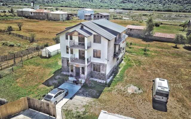 Ninama Guest house