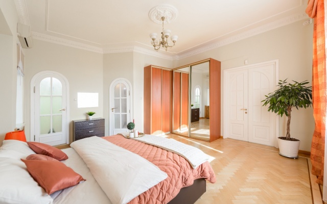 Квартира 5 комнат Пентхауз с видом на Кремль