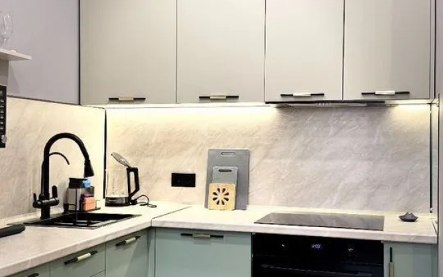 Апартаменты с новым ремонтом на Ивана Беличенко 92к4