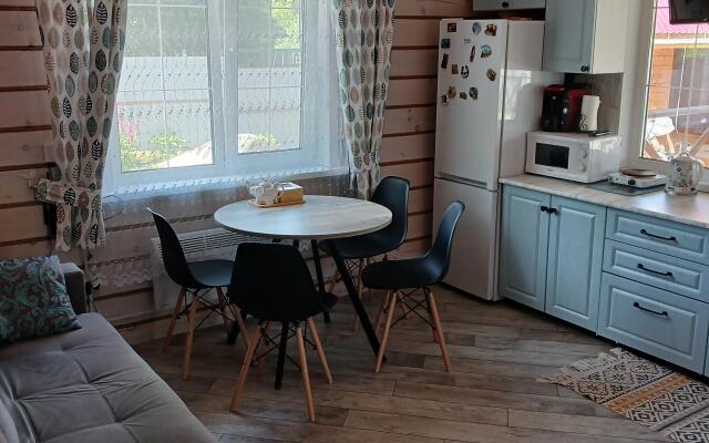 Khvoya Guest House