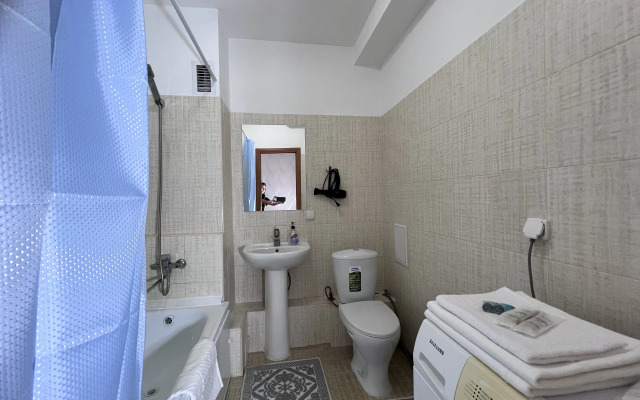Apartamenty Naprotiv Sportkompleksa Almaty Areny Flat
