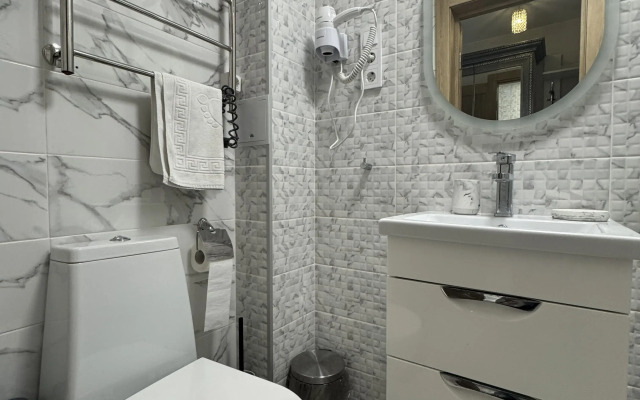 3-Kh Mestnye u Chernogo Morya Lenina 219/5 Apartments