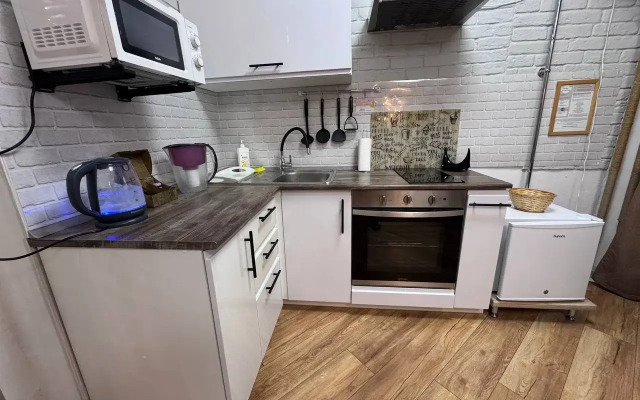 Квартира Уютная студия на Александра Кудашева