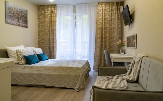 Studiya Kapri Khaus Chetyrekhmestnaya Zhk Letniy Flat