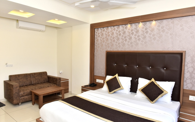 New Empire Hotel