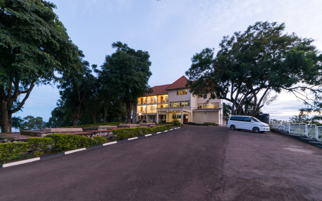 Aggrey  Hotel
