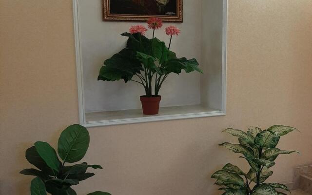 Lyuks Hotel