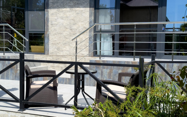 Eco Life Hotel