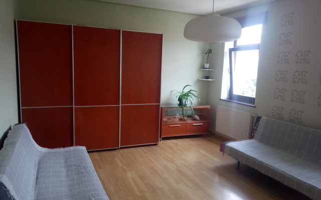 1926 God Alleya Luizy Flat