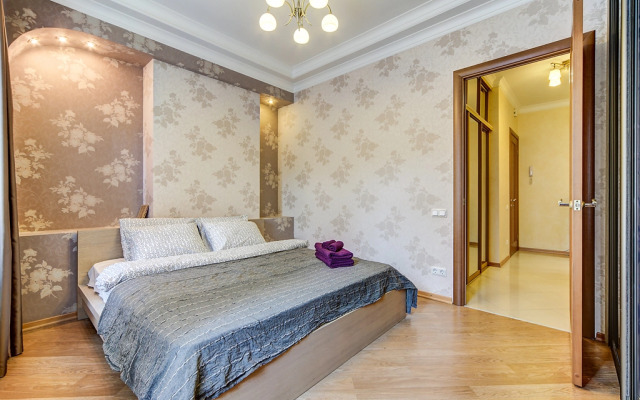 Квартира Двухкомнатная с евроремонтом, стильной ванной и балконом