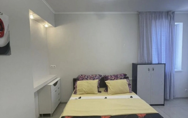 Yalta Almaz Apartments 8