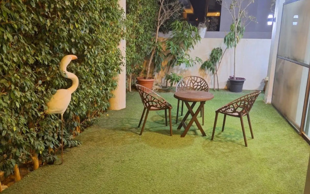 Ground 2Bedroom Apartment&Garden