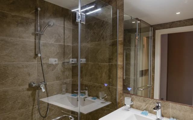Apartamenty Deluks s vidom na more v komplekse Alliance Palace Batumi