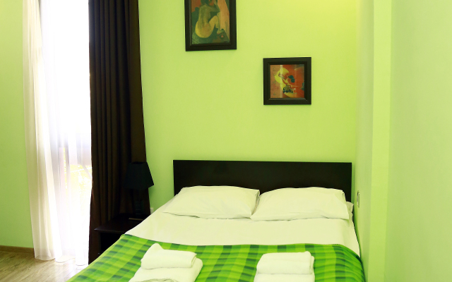 Guru Hotel