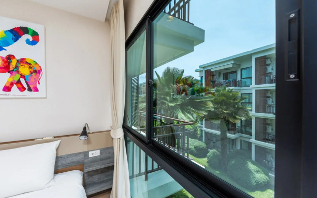 Suite Selayar Rawai Beachfront Title Condo Apartments