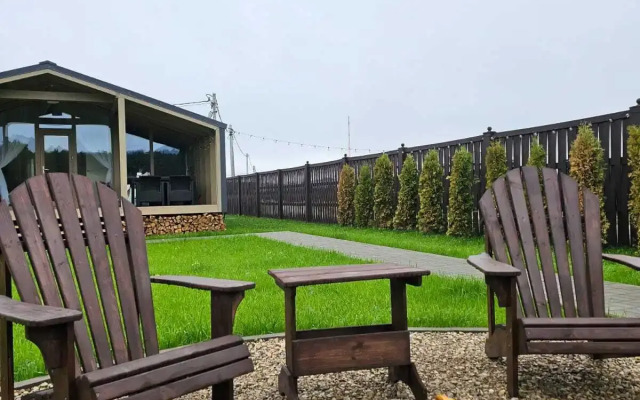 Novy Eko-Dom C Panoramnymi Oknami Private house