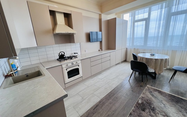 Apartment TUR HOUSE with a view of the beach