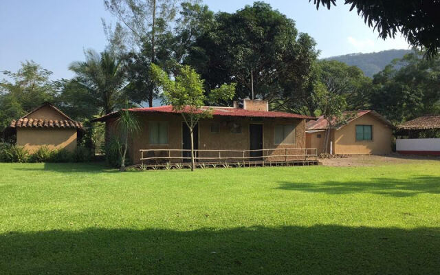 Campamento Río Salvaje Rotamundos Hotel
