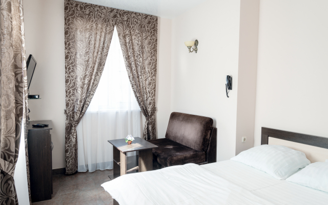 Duet Hotel