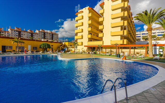 Avenida Juan Carlos Apartments