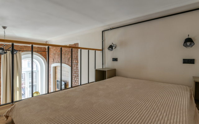 SutkiSpb Bronnitskaya 16 Apartments