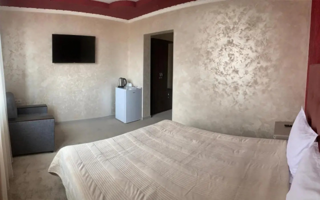 Hotel Maruna