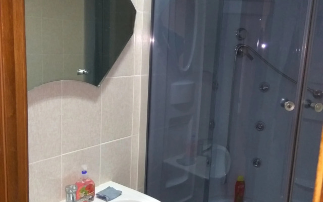 Uyutnaya Studiya V Tsentre Flat