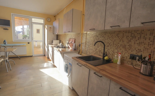 Na Trostnikovoj Ulitse Guest House