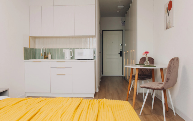 Studiya U Metro Pyatnitskoye Shosse Apartments
