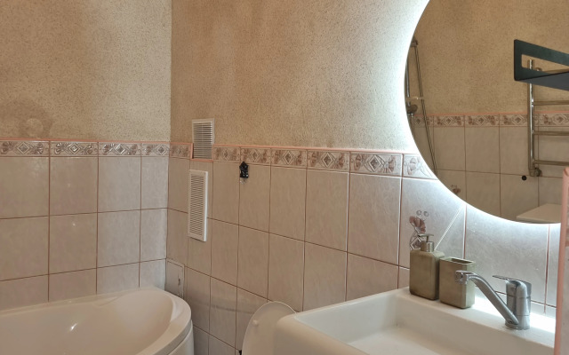 Апартаменты Уютная двушка с хорошим расположением