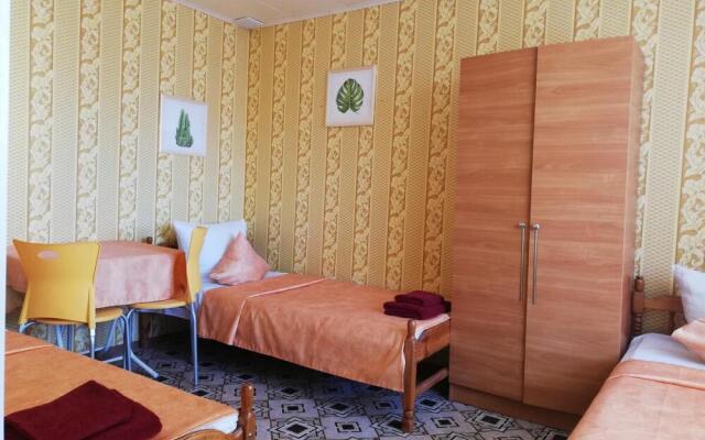 Gostinyij Dvor Guest House