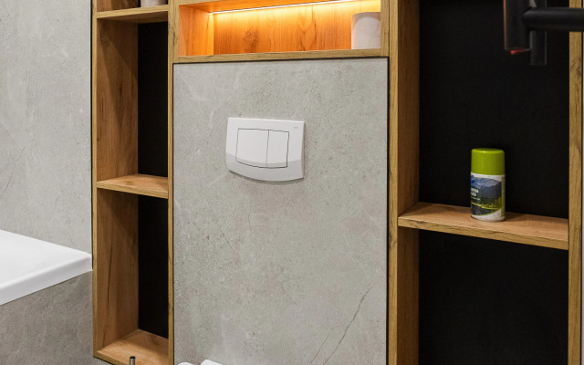 Квартира уютная трехкомнатная с двумя балконами рядом с островом Канта