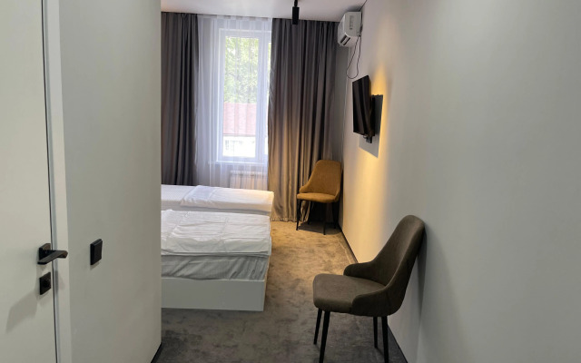 Hotel Airis Residence