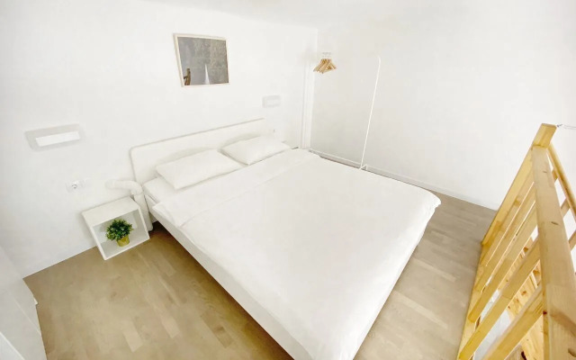 Na Trudovom pereulke 1А Flat