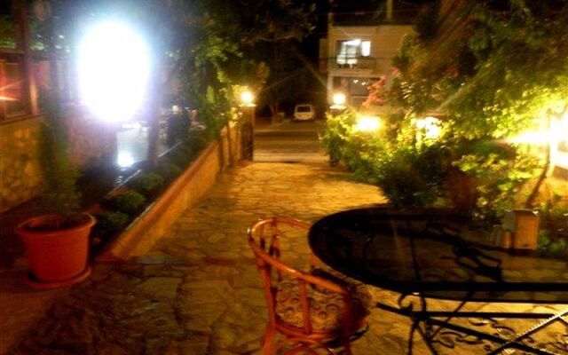 Star Hotel