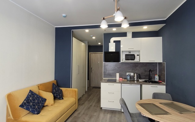 LuxApart U Metro Kupchino Apartment