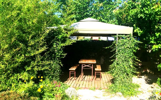 Myis Tolstyij Guest House