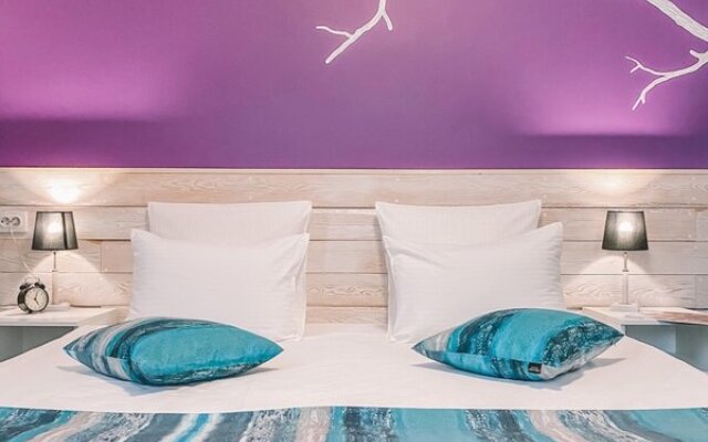 Nikola Hotel