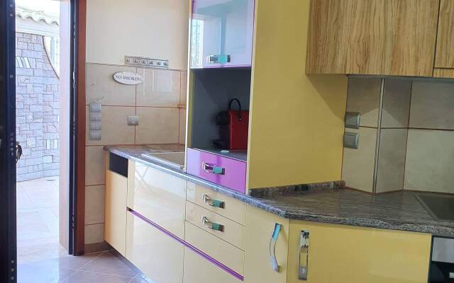 Kalamos View Apartments