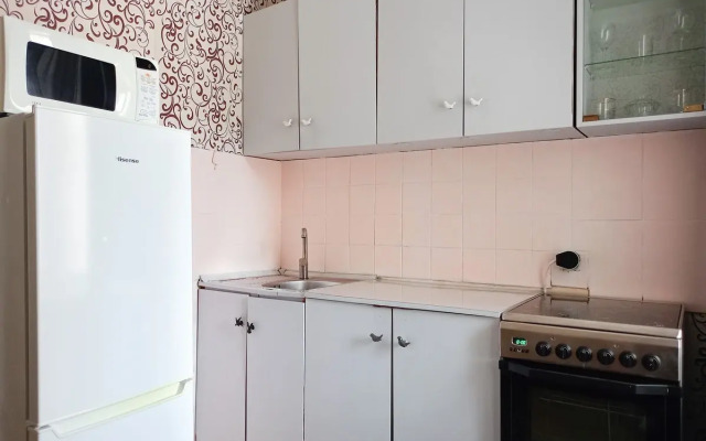 SweetHome ryadoms ZhD bol'nitsey Apartments