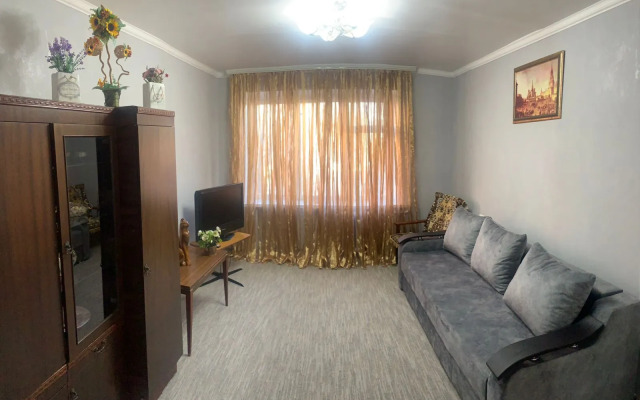 Квартира Светлая и Теплая 2-х Комнатная