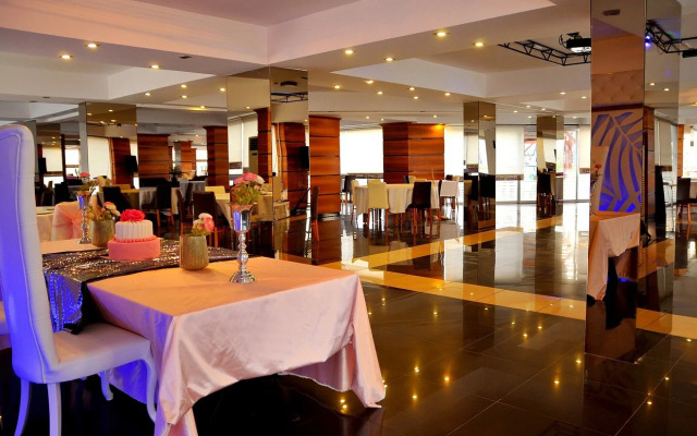 Expo Park Hotel