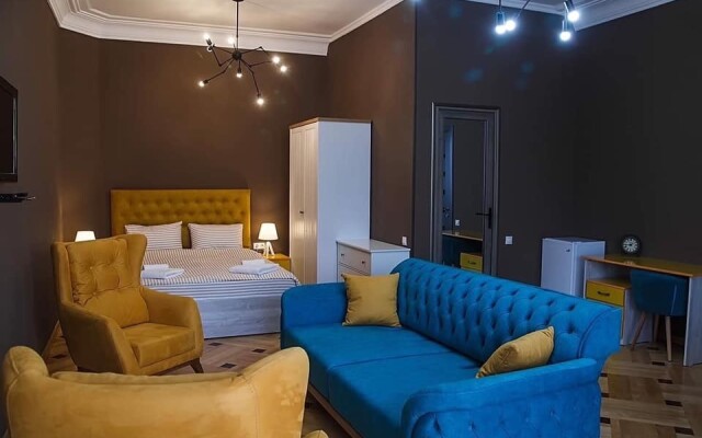 DanaEVA Hotel