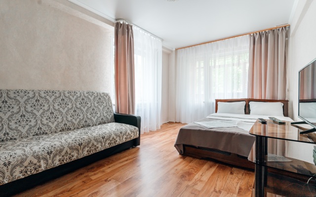 Апартаменты на Маршала Жукова 40